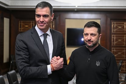 El presidente Pedro Sánchez, en su reunión del pasado lunes con Volodímir Zelenski en Kiev para mostrarle su apoyo.