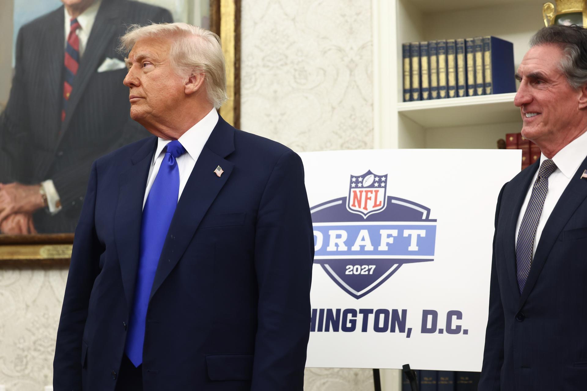 Trump dice que anunciará aranceles a productos farmacéuticos en las próximas dos semanas Trump dice que anunciará aranceles a productos farmacéuticos en las próximas dos semanas