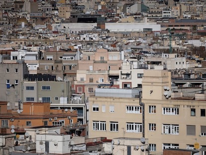 7sxubzkrqfdwpmazo6wvawvo4a-1 Bloques de pisos en Barcelona.