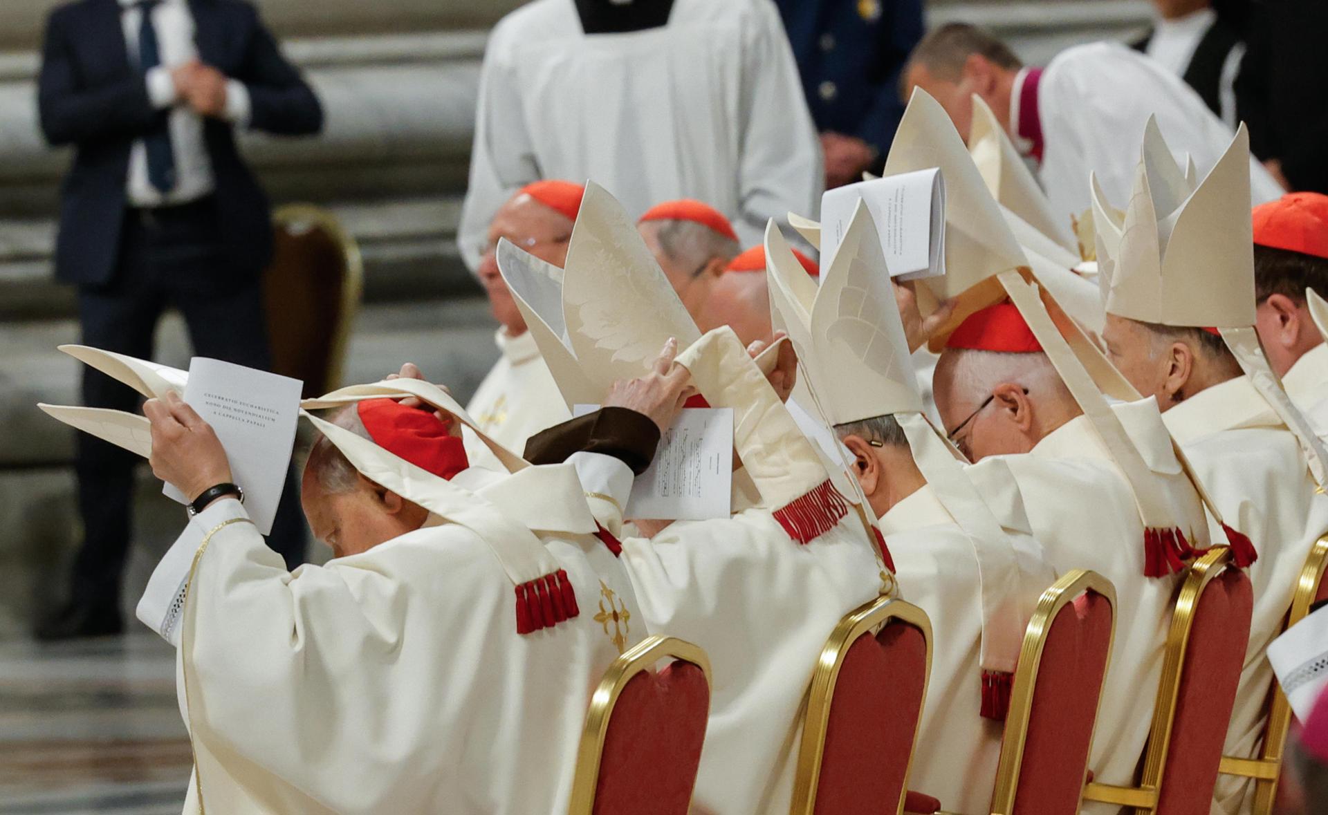 Cardenales ultiman sus reuniones antes del cónclave Cardenales ultiman sus reuniones antes del cónclave