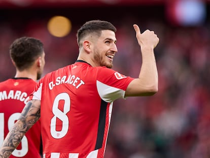 ima57cpdjve4lcvltozc2v4kdu-2 Oihan Sancet celebra el primer gol del Athletic ante el Alavés.