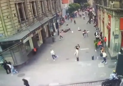 iml2tg6ajrby5aqnch7xkcpdvi Momento del atentado de Diana Sánchez Barrio en el Centro Histórico de Ciudad de México.