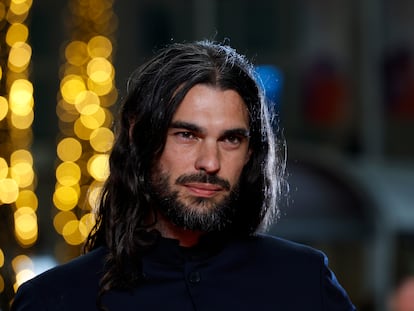 lwv7o6p7nmzieptkfyfwsgckby Oliver Laxe, en la entrada el jueves por la noche en el pase de gala de 'Sirât'.