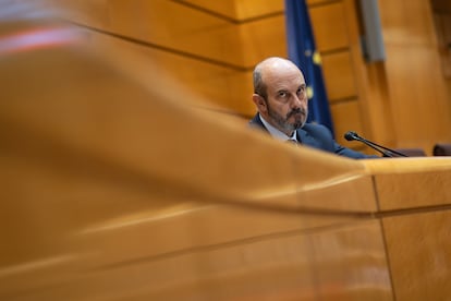 mo3ibgo32jacnefcg2haxzqscm-1 El presidente del Senado, Pedro Rollán, durante la sesión de control al Gobierno, en el Senado, el 25 de marzo. La carta de despido de uno de los dos informáticos del Senado dice que accedió “a los portafirmas de diversos senadores”. Dos informáticos despedidos del Senado.