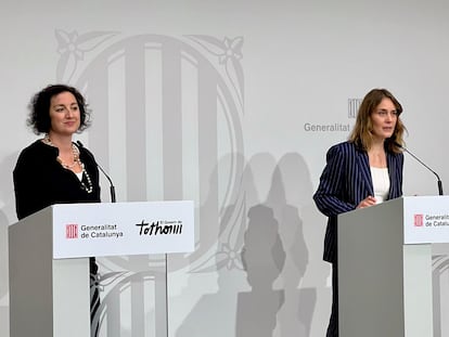 qfimpoy6srblxprlkwfw3pjp7m La consejera catalana de Economía, Alícia Romero (derecha), y la líder de los Comuns, Jéssica Albiach, en una imagen de archivo.