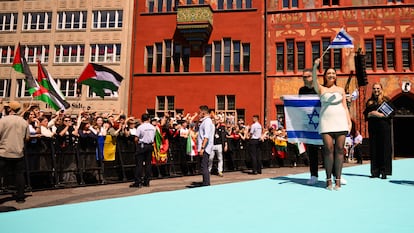 qrgyxxfru5cqzm4x6j3tue5a5a-1 Yuval Raphael, representante de Israel en Eurovisión, durante la ceremonia de apertura del certamen, el pasado 11 de mayo en Basilea, Suiza.