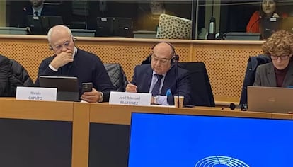 ujzu4n5chfbgdatxbomr2acyqa-1 El director general de Pesca de la Junta de Andalucía, José Manuel Martínez Malia, en Bruselas. / EP