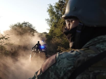 wlxcfjwlx5bdpphbovze65hvzi Elementos de la Guardia Nacional y del Ejército mexicano durante un operativo en el Estado de Guanajuato, en noviembre de 2024.