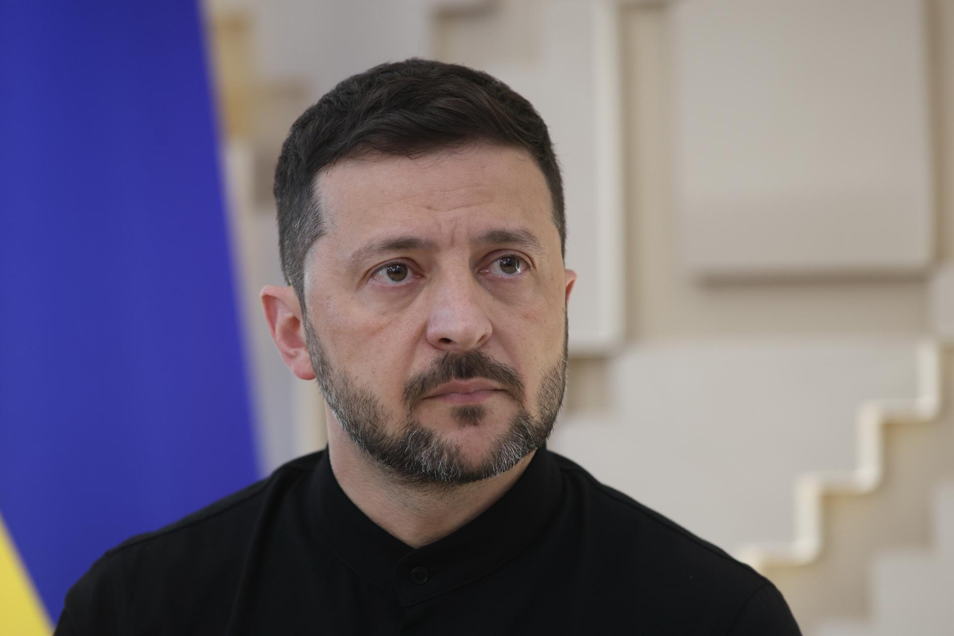 Zelenski agradece al papa sus constantes oraciones y condolencias para Ucrania