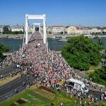 200 mil personas participan en la marcha del orgullo en Budapest