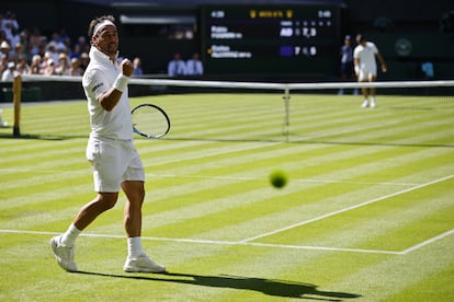 bnjgsadtkcpqv3yalphc3l7rii Fognini celebra un punto.