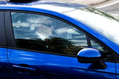 El juez Juan Carlos Peinado, en su llegada al palacio de La Moncloa para tomar declaración al presidente del Gobierno, Pedro Sánchez, en julio de 2025.
