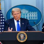 Trump ordena cortar los fondos federales a cualquier ONG implicada en disturbios