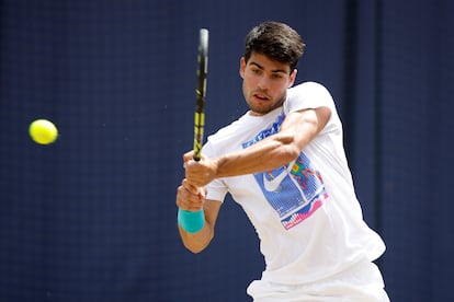 owxyxyjsxhp7latc2n64lbc4wm-1 Alcaraz - Bautista semifinal del partido ATP 500 de Queen’s