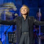 Raphael vive una ‘gran noche’ en su regreso a los escenarios Raphael vive una ‘gran noche’ en su regreso a los escenarios