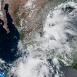 Tormentas tropicales ‘Flossie’ y ‘Barry’ amenazan México; provocarán lluvias en estos estados