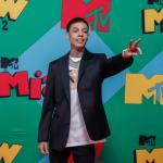 Natanael Cano tumba sus corridos y lanza su nuevo álbum urbano ‘Porque La Demora’