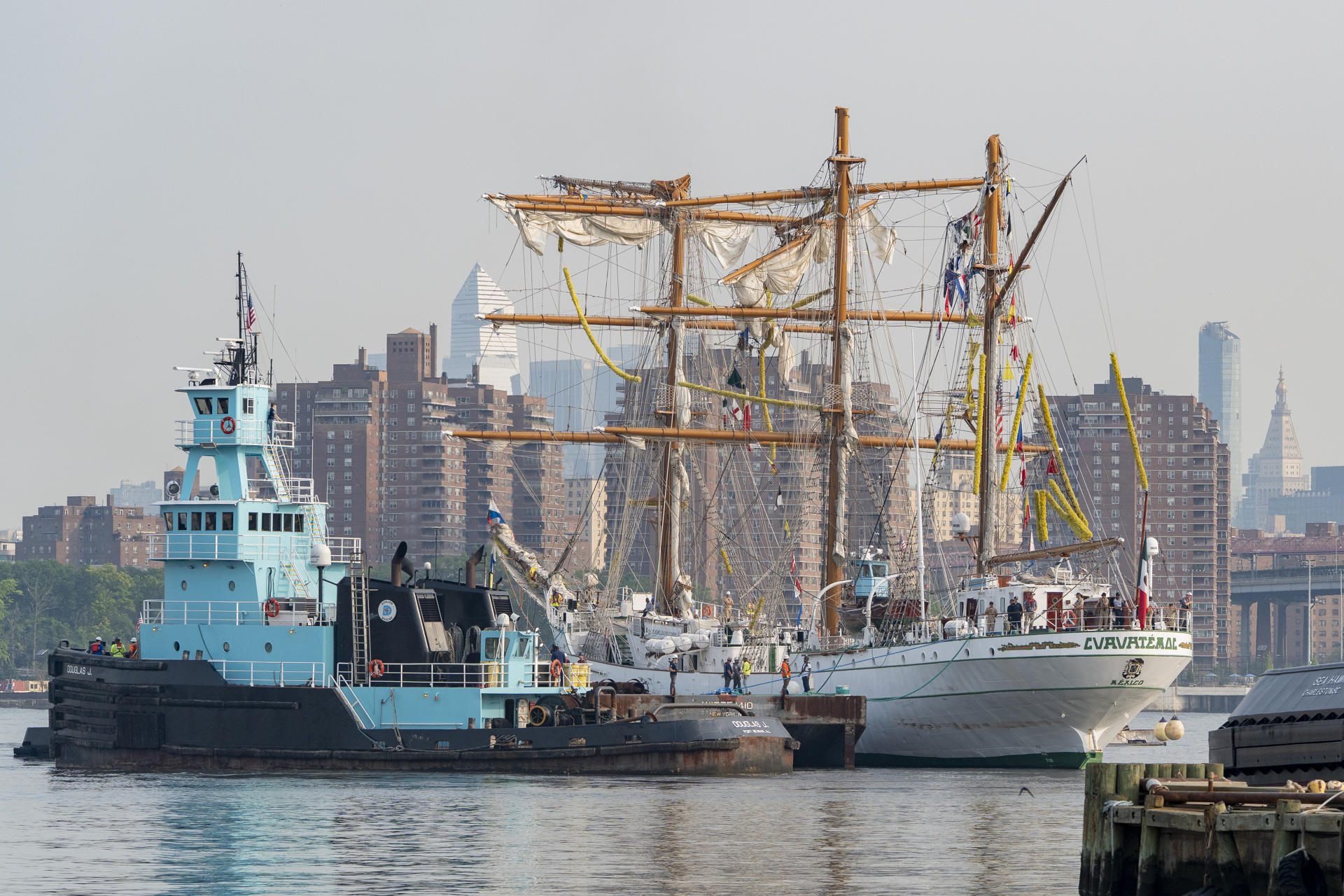 Buque escuela “Cuauhtémoc” subió la velocidad antes de chocar contra el puente de Brooklyn, revela informe de EE.UU.