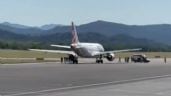 Foto ilustrativa de la nota titulada: Hombre murió al ser succionado por el motor de un avión comercial (Video)
