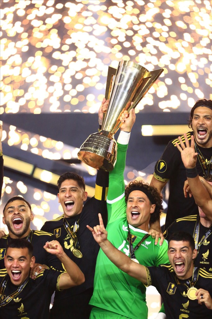 guillermo-ochoa-memo 'Memo' Ochoa se siente "perfectamente capaz" de jugar su sexto mundial a los 40 años - guillermo-ochoa-memo-683x1024