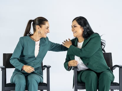 Claudia Sheinbaum y Ariadna Montiel  en Ciudad de México, en julio de 2024.