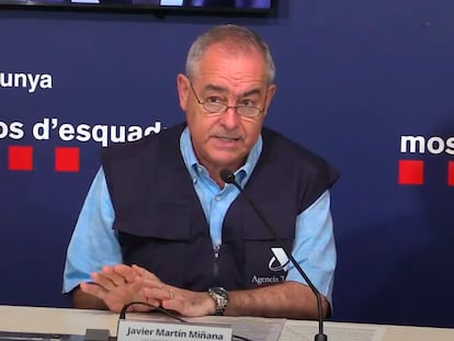 ldyrdejyjrhf3mphur6g6ilyaa Javier Martin Miñana, subjefe del Servicio de Vigilancia aduanera, en una rueda de prensa conjunta con los Mossos el 19 de julio de 2024/ YOUTUBE Mossos.