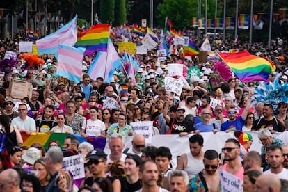 Manifestantes durante el Orgullo 2025, este sábado en Madrid.
