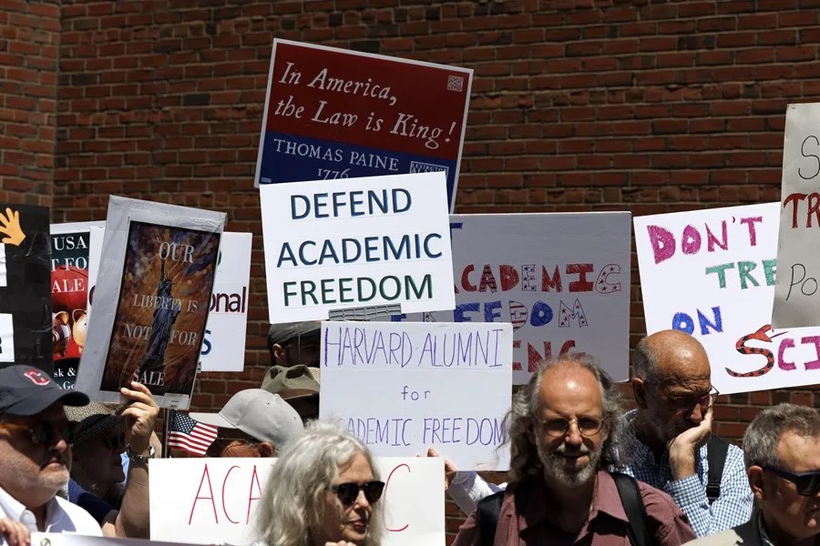 Estados Unidos abre una investigación a Harvard por su patrocinio de visados internacionales