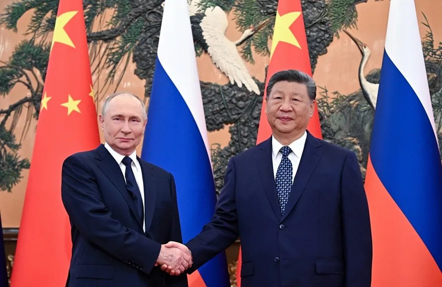 Donald Trump dice que Xi Jinping "conspira" contra EE.UU. junto a Rusia y Corea del Norte