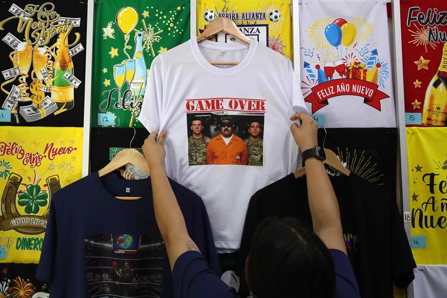 camisetas_captura_maduro_peru-1 Las camisetas de la captura de Maduro se convierten en moda entre los venezolanos en Perú