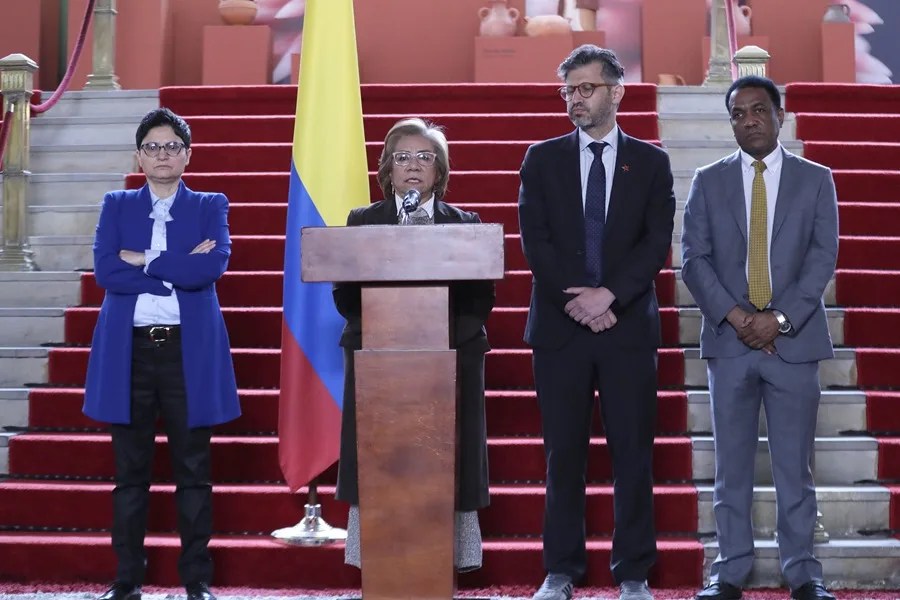 Colombia esperará a que Venezuela decida su futuro antes de reconocer a Delcy Rodríguez