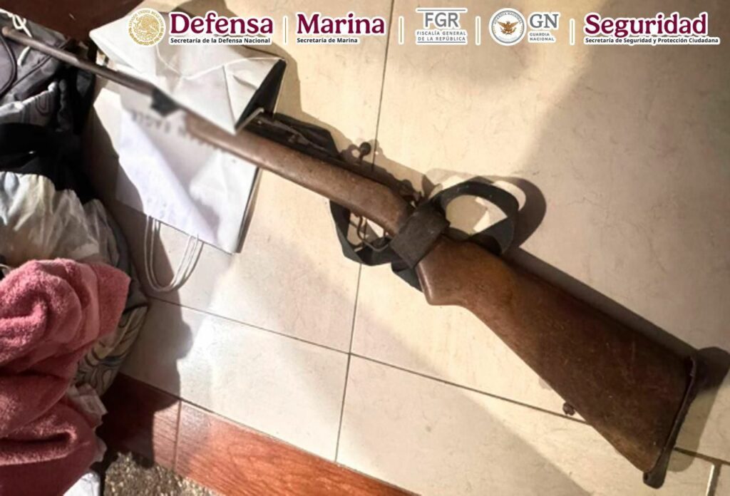 Detienen en Acapulco a dos personas vinculadas a un grupo delictivo - detienen-en-acapulco-a-dos-personas-vinculadas-a-un-grupo-delictivo-2-1024x696