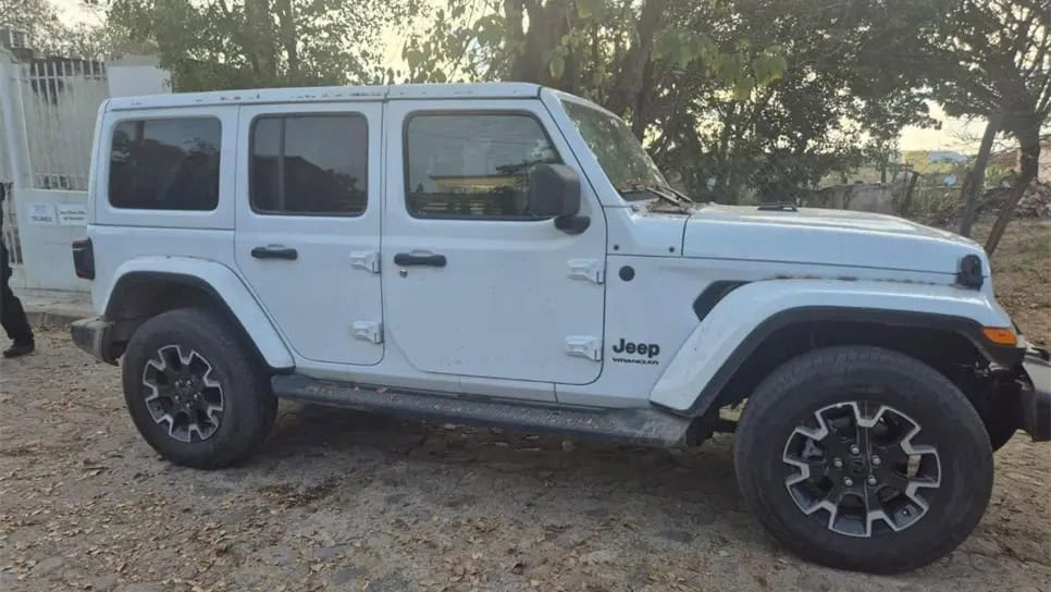 Aseguran un Jeep con cargadores en operativo para localizar a mineros desaparecidos en Concordia Aseguran un Jeep con cargadores en operativo para localizar a mineros desaparecidos en Concordia