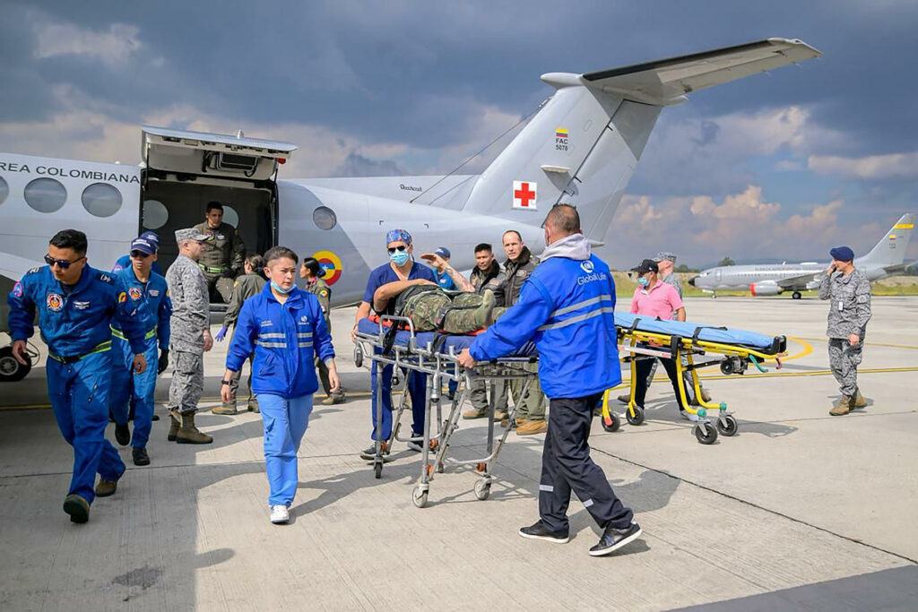 El angustioso relato de un sobreviviente del accidente de avión militar en Colombia - 75afce48350b3f4a23757bd29942d8cbfd272856w-1024x683