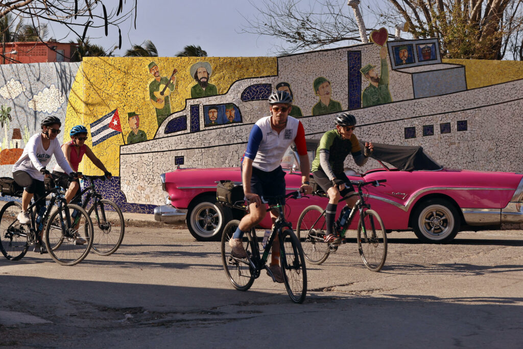 EE.UU. permitirá la llegada de un buque petrolero ruso a Cuba, según el NYT - 821d2a001f127743838fec7a4f54269af97c9bbfw-1024x683