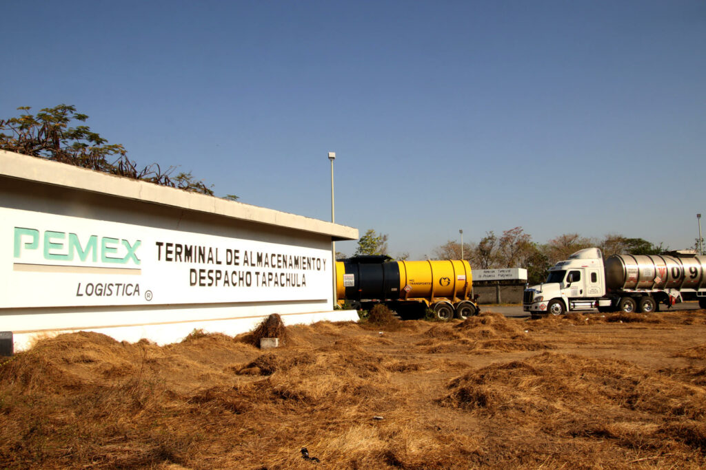 Bloqueo en planta de Pemex pone en riesgo suministro de gasolina en frontera sur de México - 8b19afe464887fc758b9262cba7e006e219de855w-1024x683