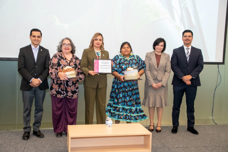 e2db9694-5126-47d1-9875-b03eb6d24be1