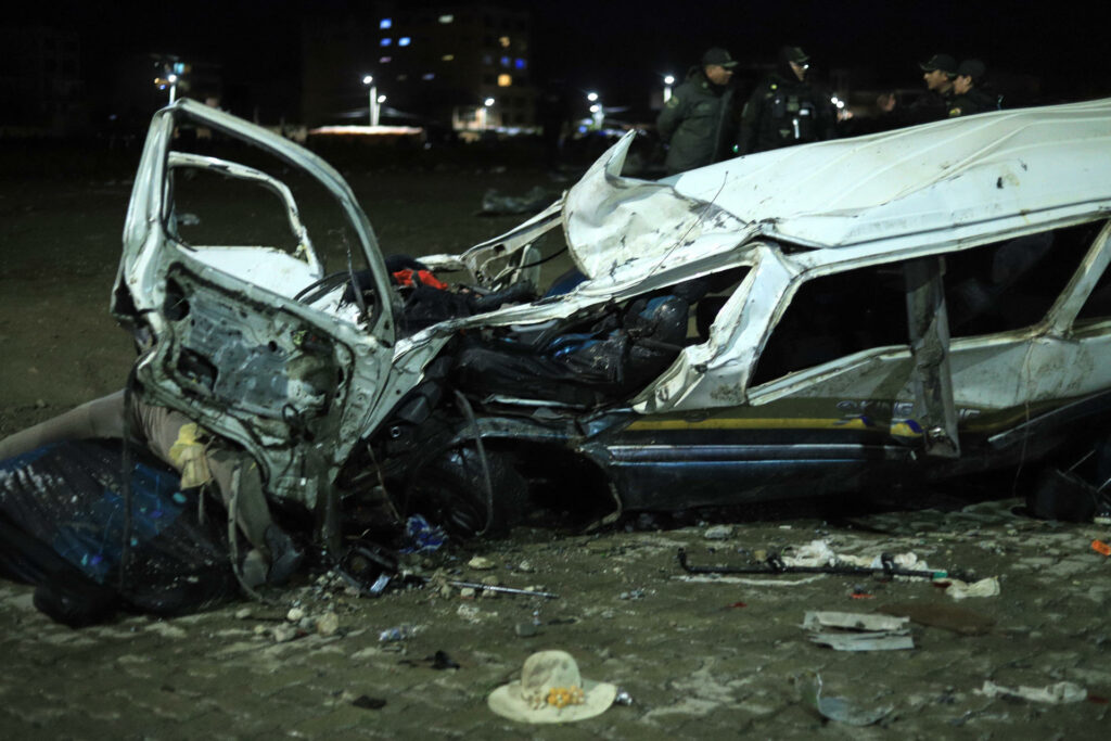 Al menos 15 muertos en accidente de un avión militar de carga en Bolivia, según bomberos - e99f655507a3250cc029e51117fd67e35e064f5bw-1024x683