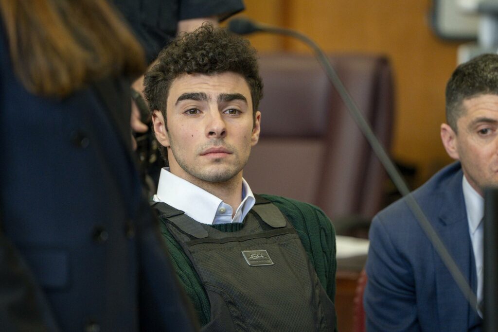 Jueza federal fija juicio de Luigi Mangione en Nueva York para el 4 de noviembre - 51536cef783831f9576202bee92dfa711ec4b626w-1024x683
