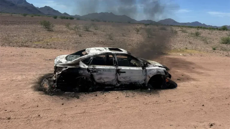 incendio-en-vehiculo-de-maestra-que-se-dirigia-a-clases-en-tosalibampo-17f1818c-focus-0-0-1200-675