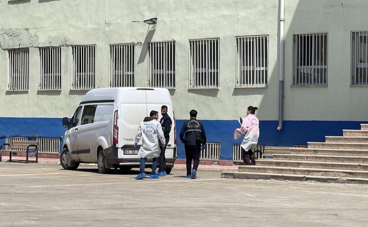 Tiroteo en escuela en Turquía deja al menos 16 heridos; responsable se suicidó - peritos-en-escuela-de-turquia-donde-exalumno-desato-tiroteo