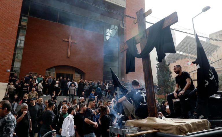 procesion-del-viernes-santo-en-libano