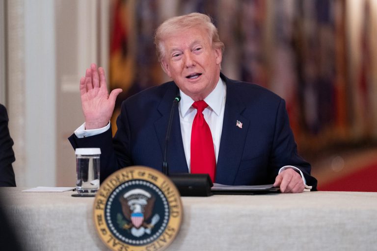 trump-iran-escuela-de-ninas