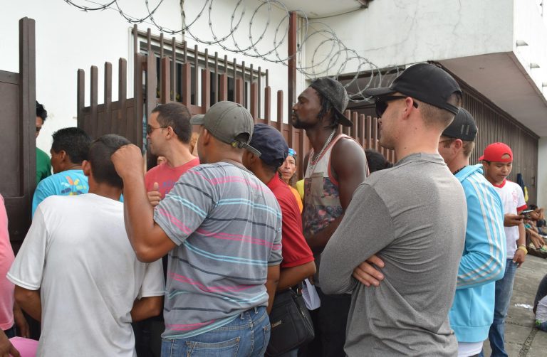 cubanos-migrantes-comar-tapachula-chiapas