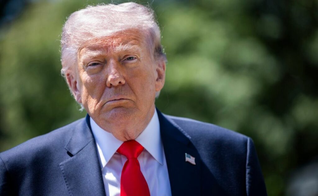 EE.UU. movilizará más de 100 aeronaves y buques para escoltar a barcos atrapados en Ormuz - donald-trump-1024x631
