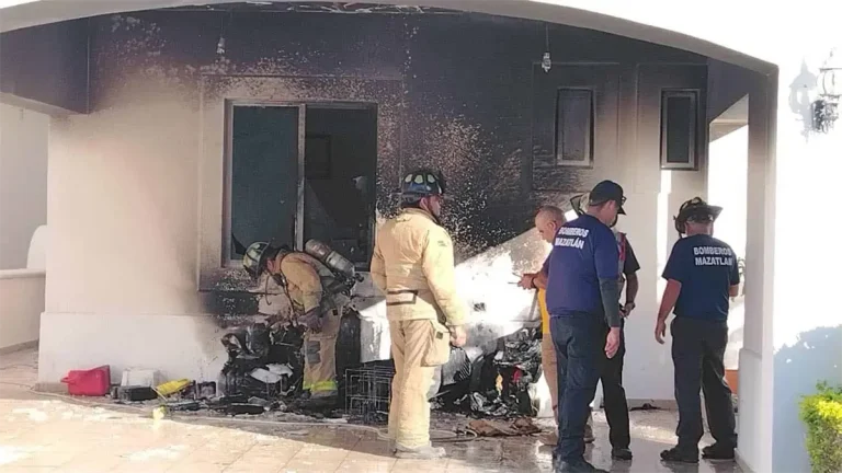 incendio-en-mazatlan-moviliza-cuerpos-de-emergencia-y-fuerzas-federales-e8a6c89d-focus-0-0-1200-675