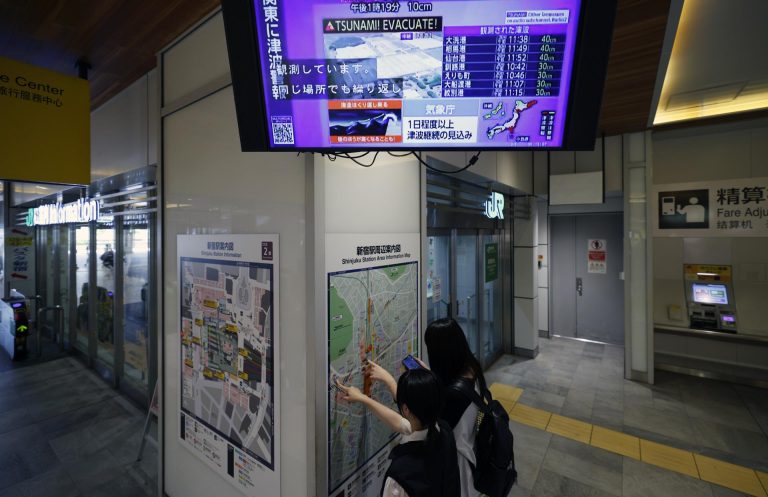japon-alerta-tsunami-30jul25