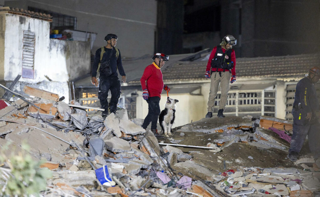 El mundo responde a la tragedia en Venezuela con misiones de rescate, dinero y más - el-mundo-responde-a-la-tragedia-en-venezuela-con-misiones-de-rescate-dinero-y-mas-3-1024x631