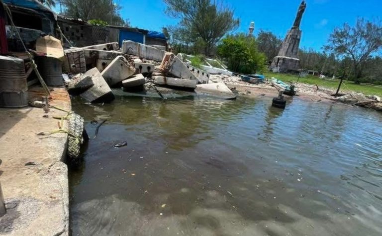 mancha-obscura-en-margenes-del-rio-panuco