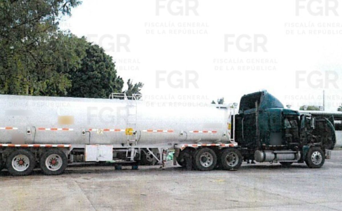 Aseguran más de 46 mil 500 litros de hidrocarburo en Jalisco - pipa-de-hidrocarburo-asegurada-en-jalisco